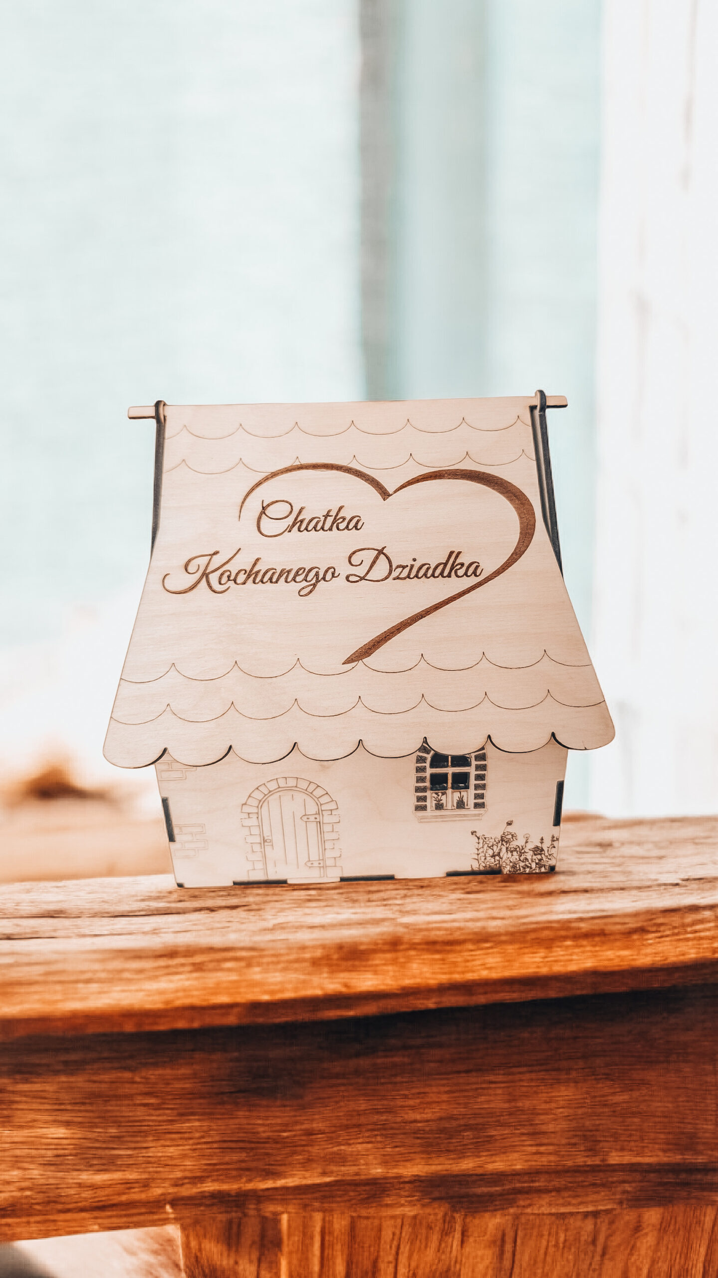 Drewniany domek dla Babci lub Dziadka - obrazek 2